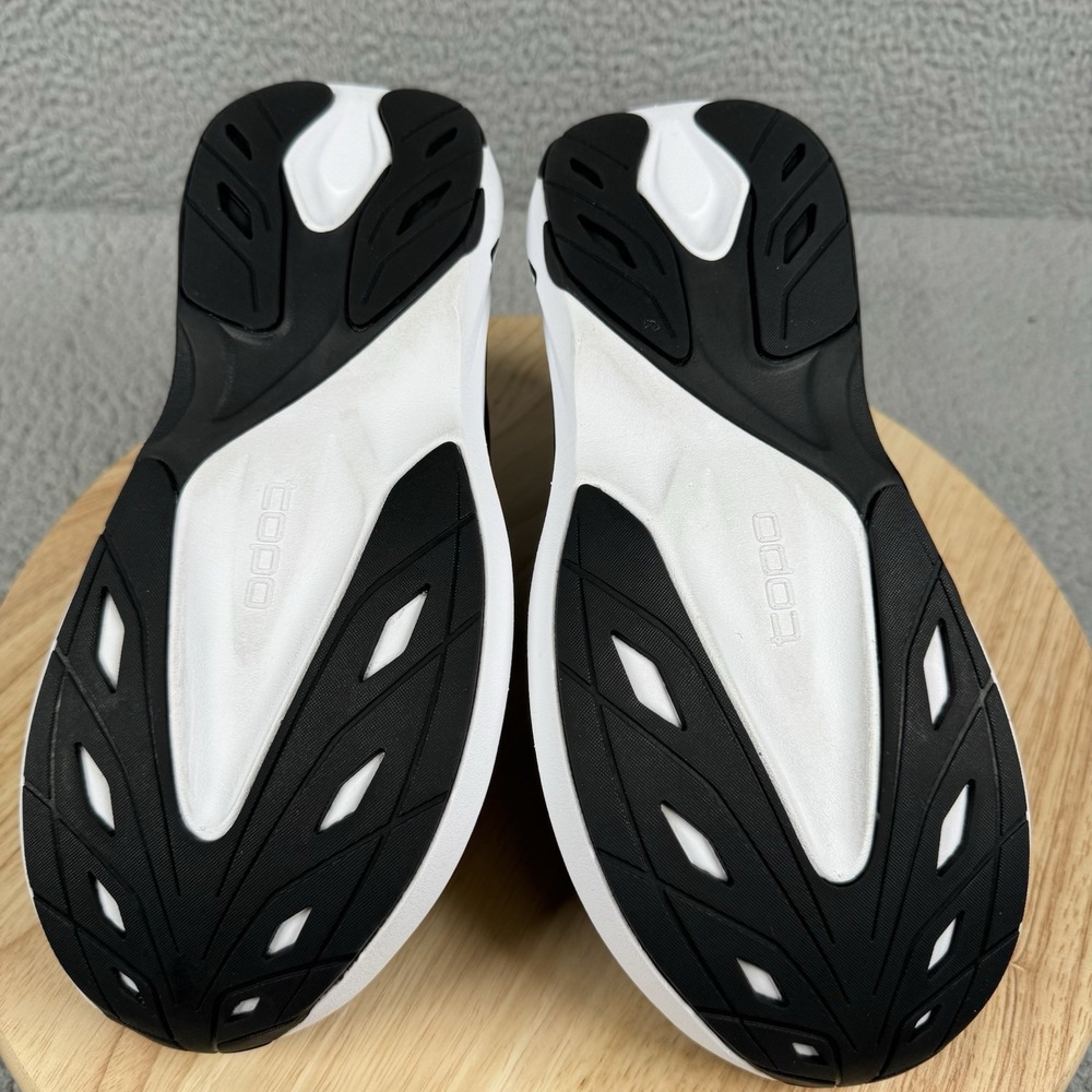 Topo Athletic Aura Womens Size 9 Black White 5mm Drop Road Running Shoes - Picture 7 of 13